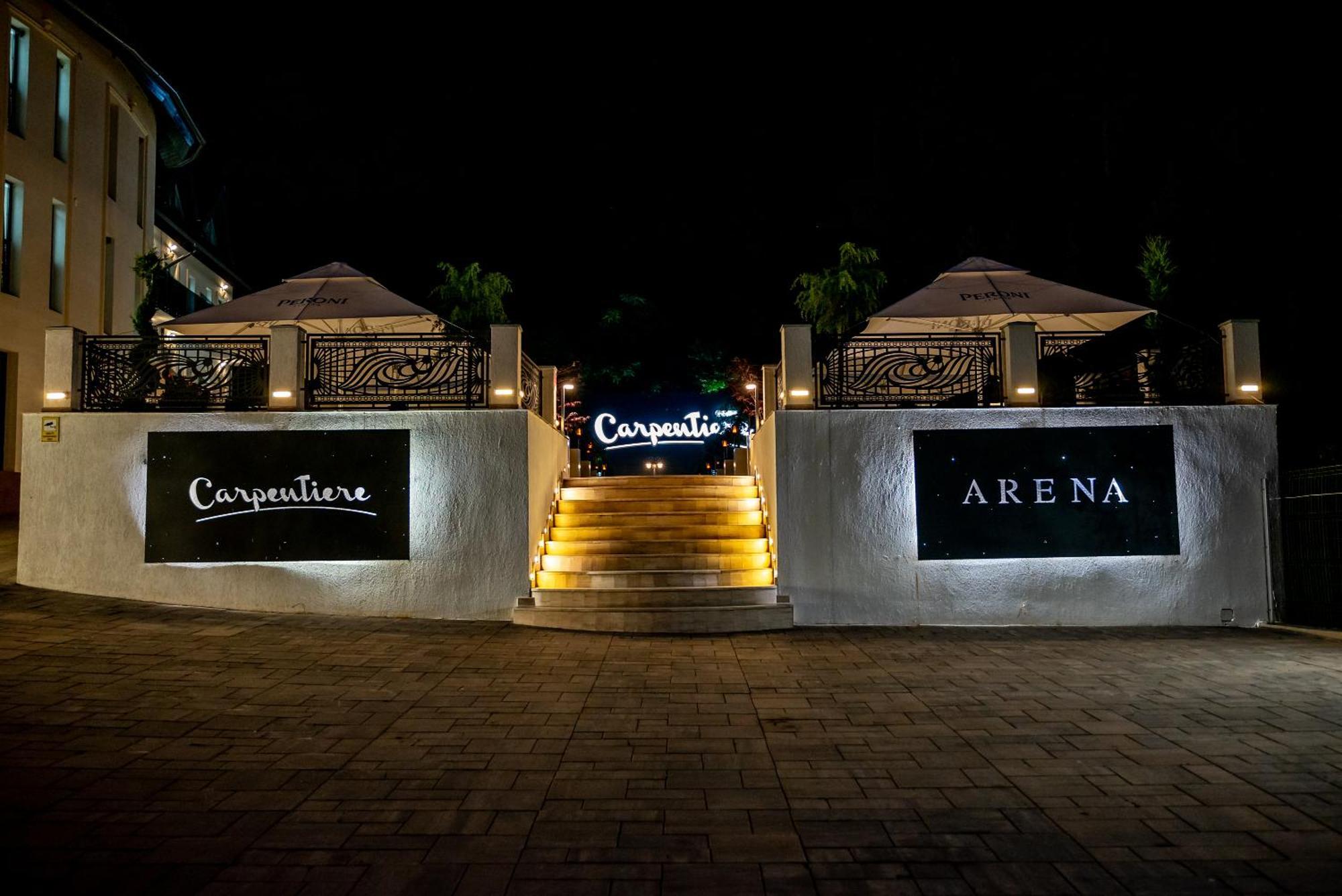 Carpentiere Arena Hotel Rasinari Bagian luar foto