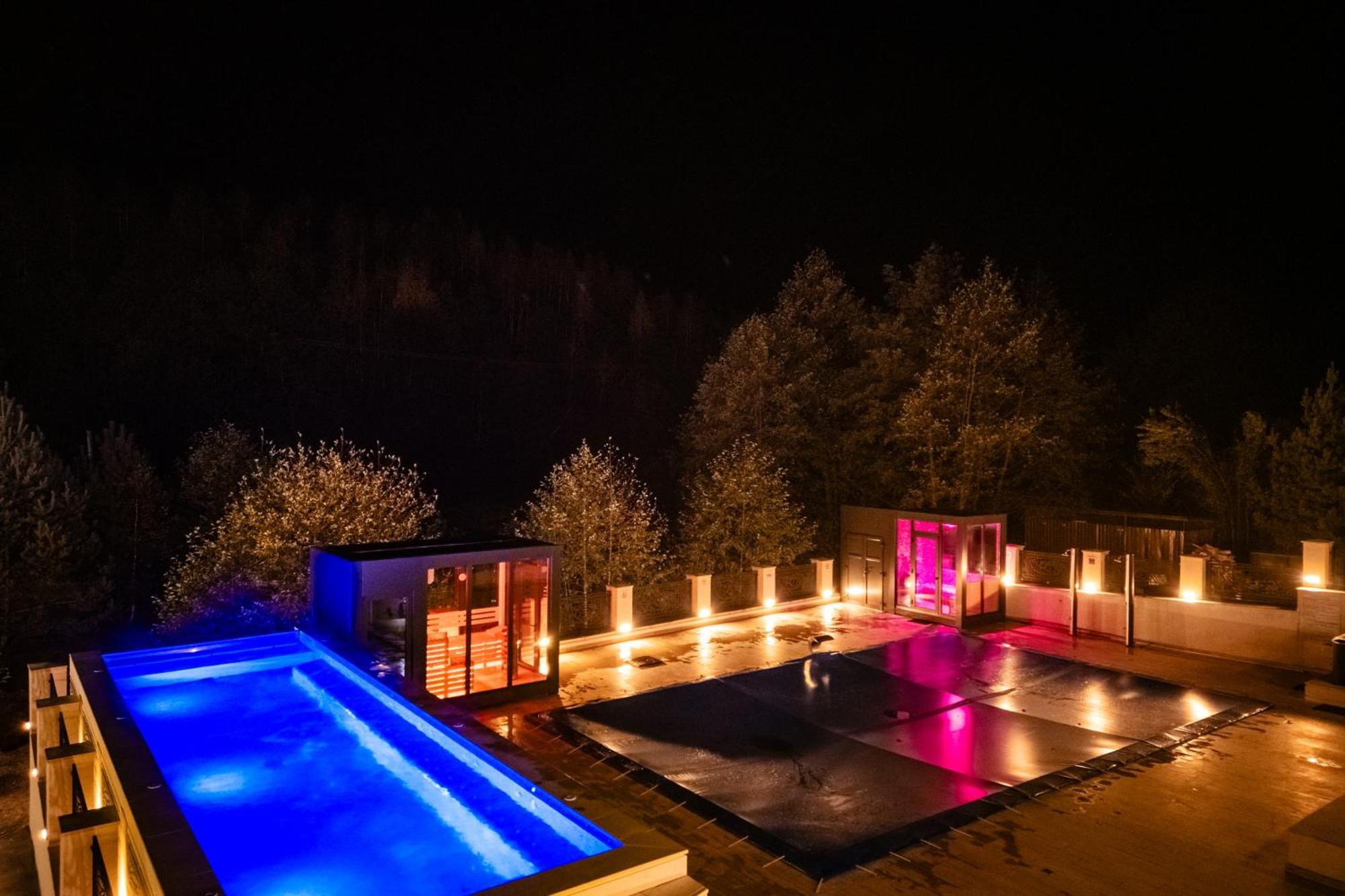 Carpentiere Arena Hotel Rasinari Bagian luar foto