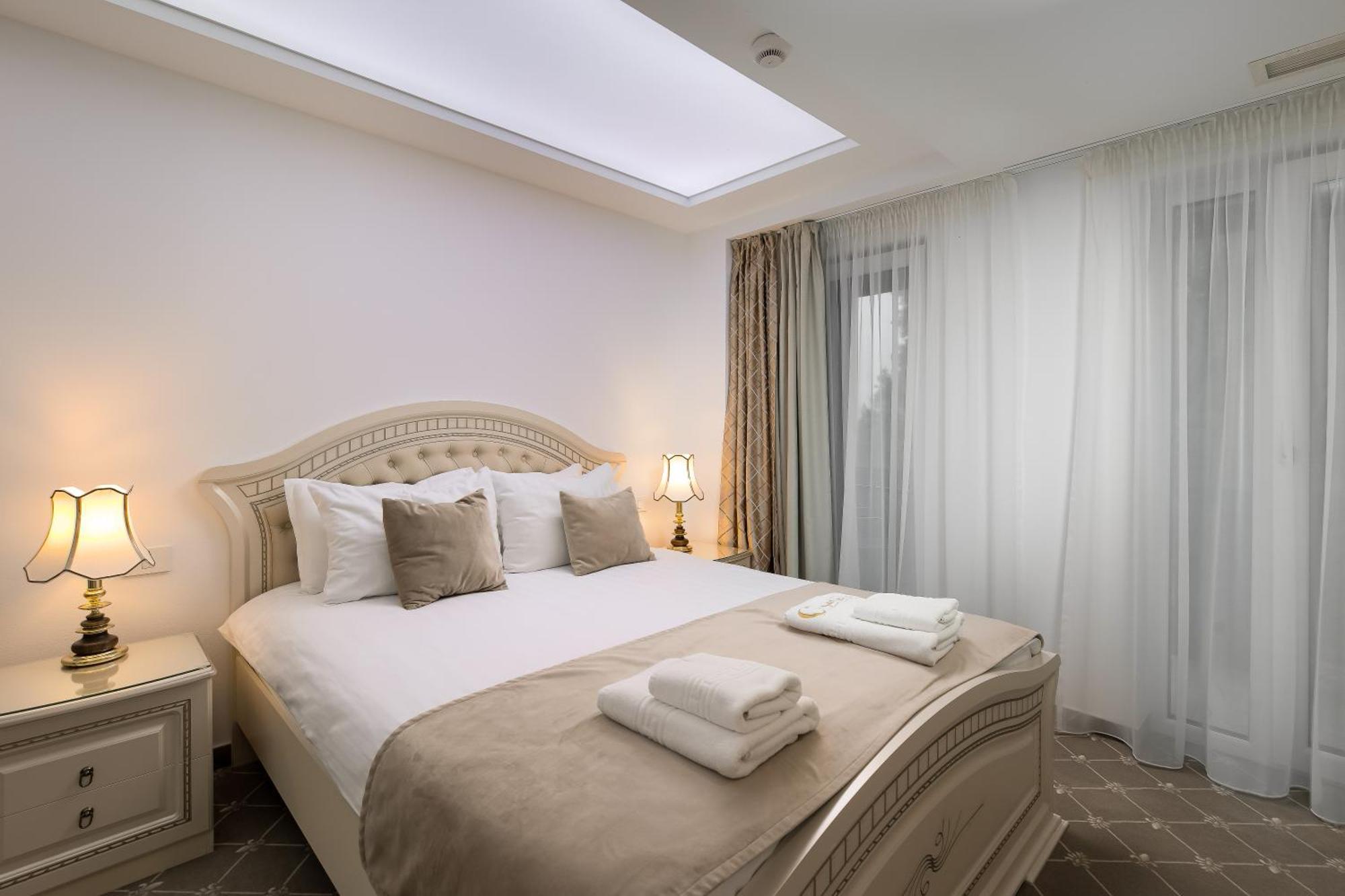 Carpentiere Arena Hotel Rasinari Bagian luar foto